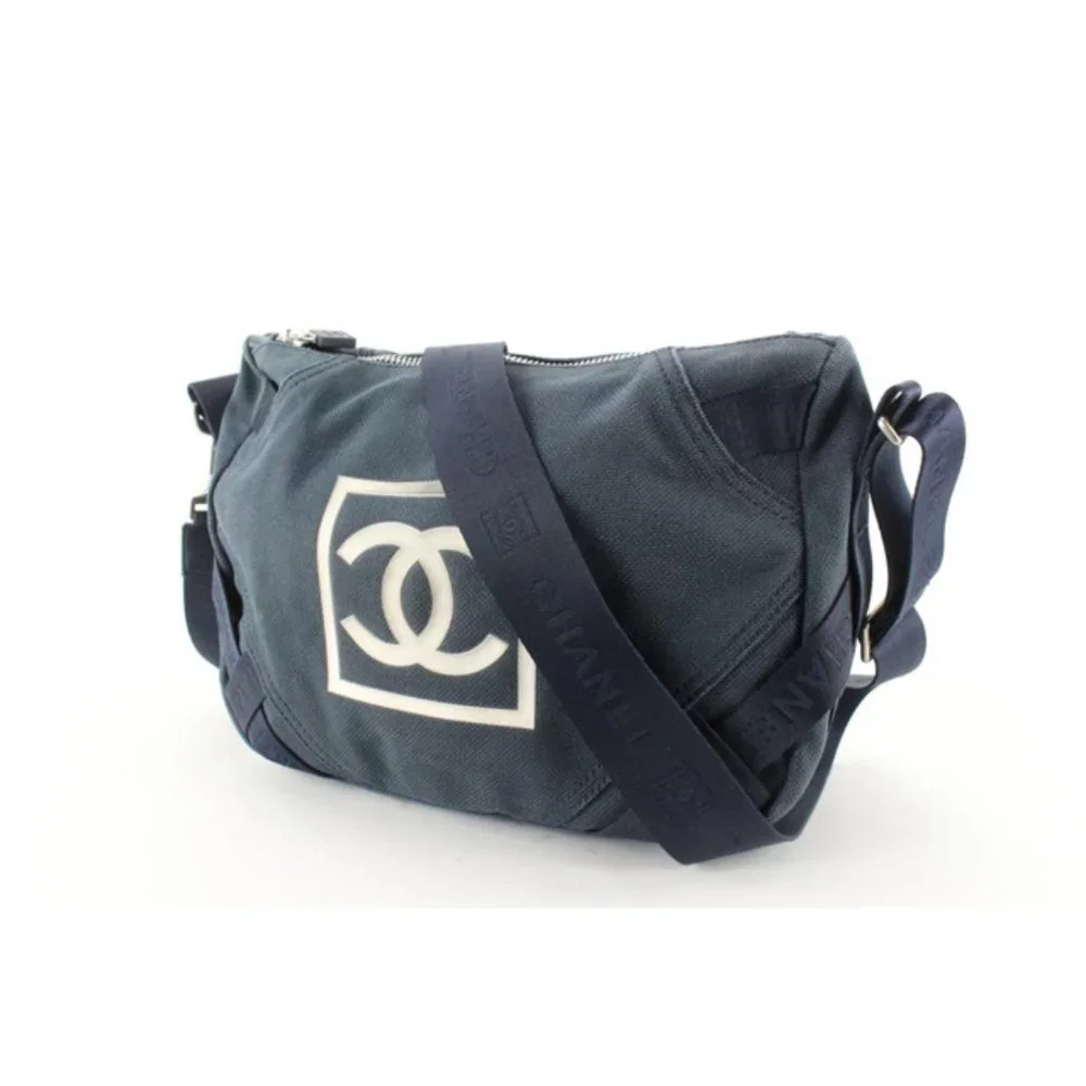 Chanel Navy CC Logo Sports Messenger Crossbody 56cc76s